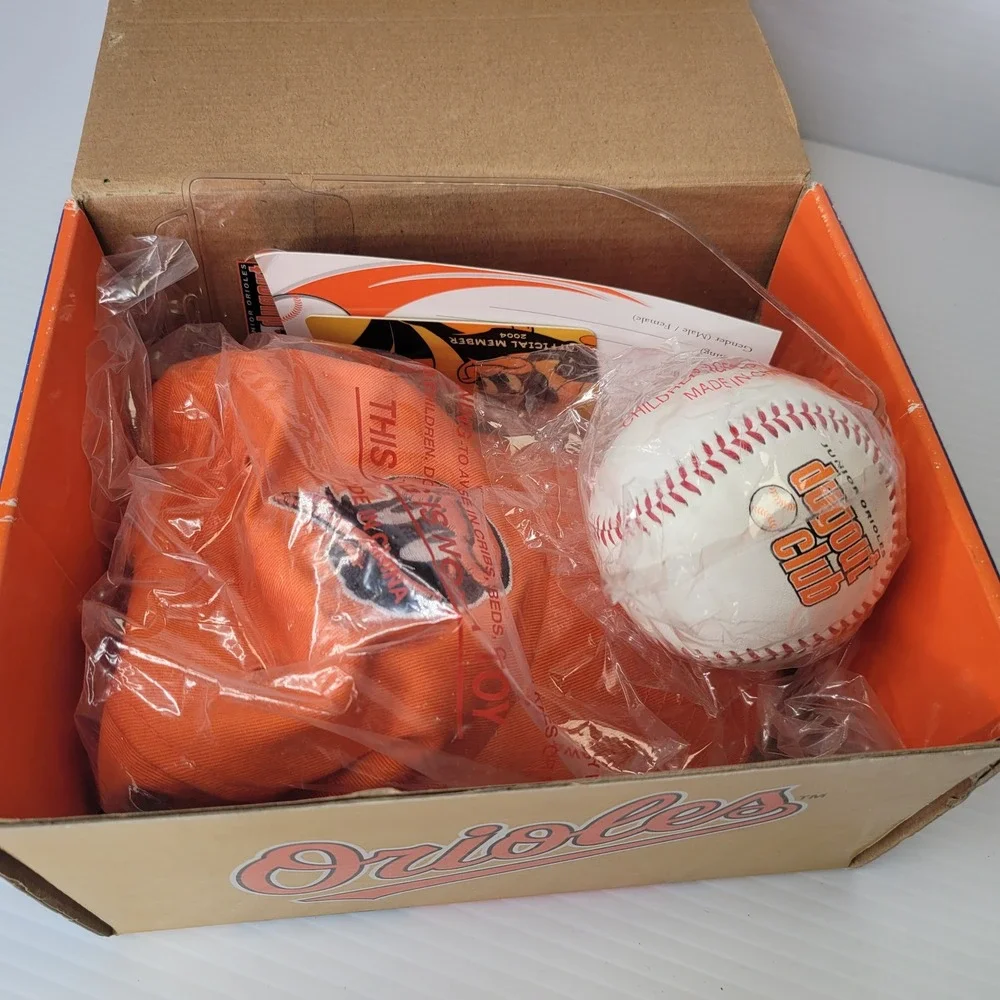 2004 BD&A Baltimore Orioles Dugout Club Orange Hat Sealed Ball‎ Vintage